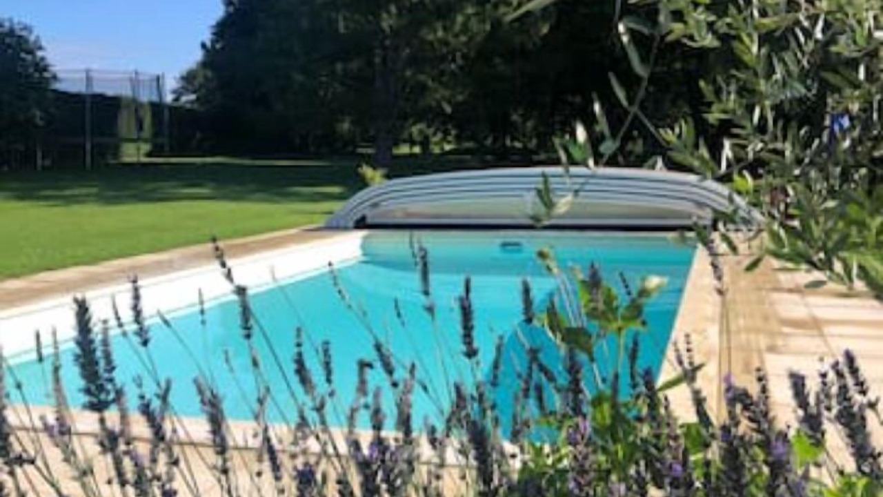 Photo of Outdoor in Fontenay-Saint-Pere