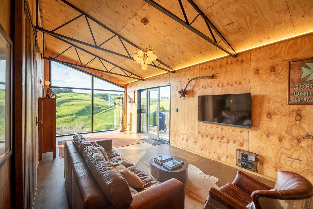 Photo of Livingroom in Wellsford