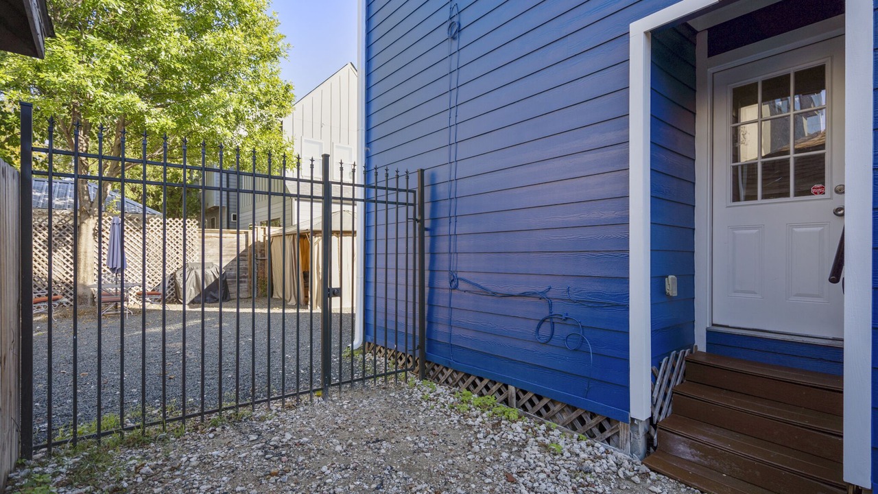 Photo of Outdoor in Washington Ave./ Memorial Park