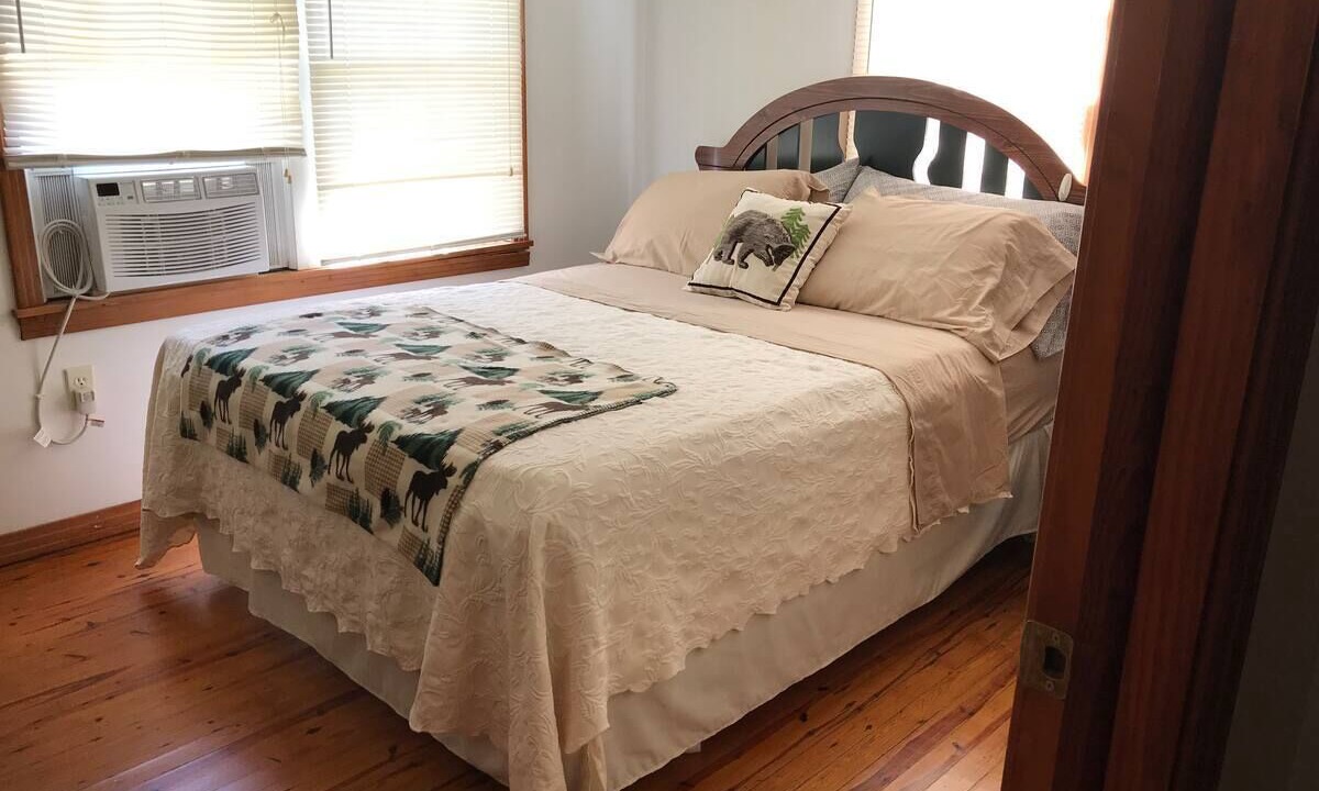 Photo of Bedroom in Jasper