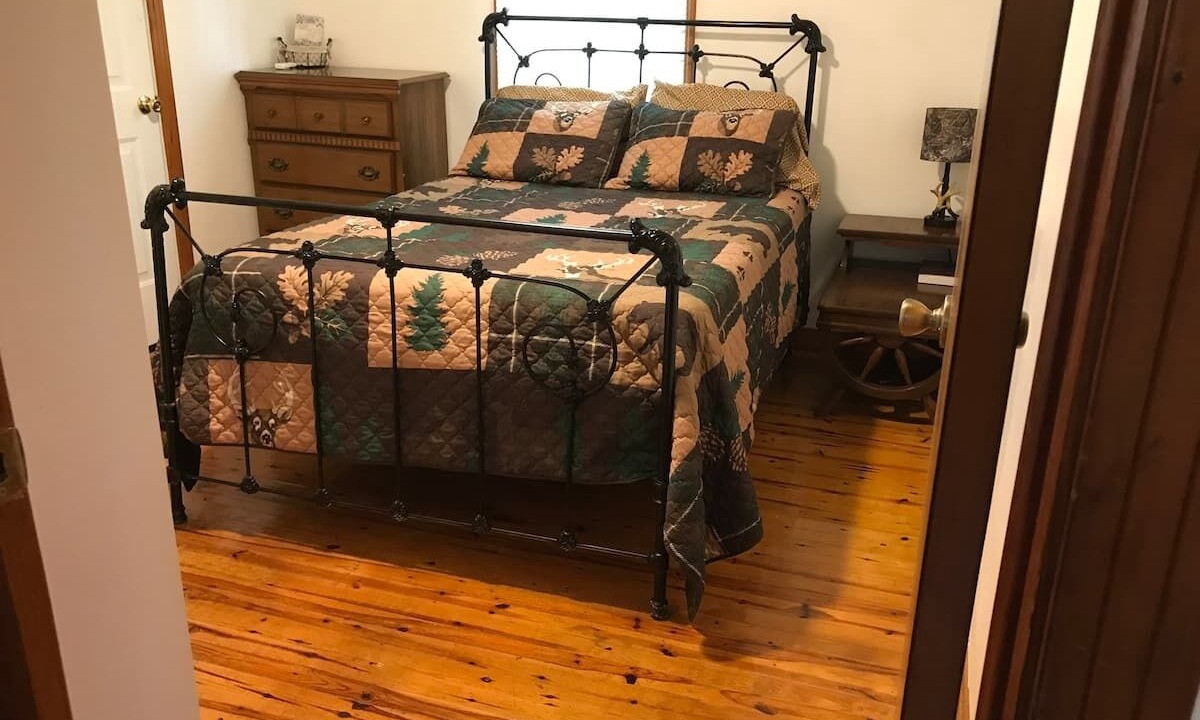 Photo of Bedroom in Jasper