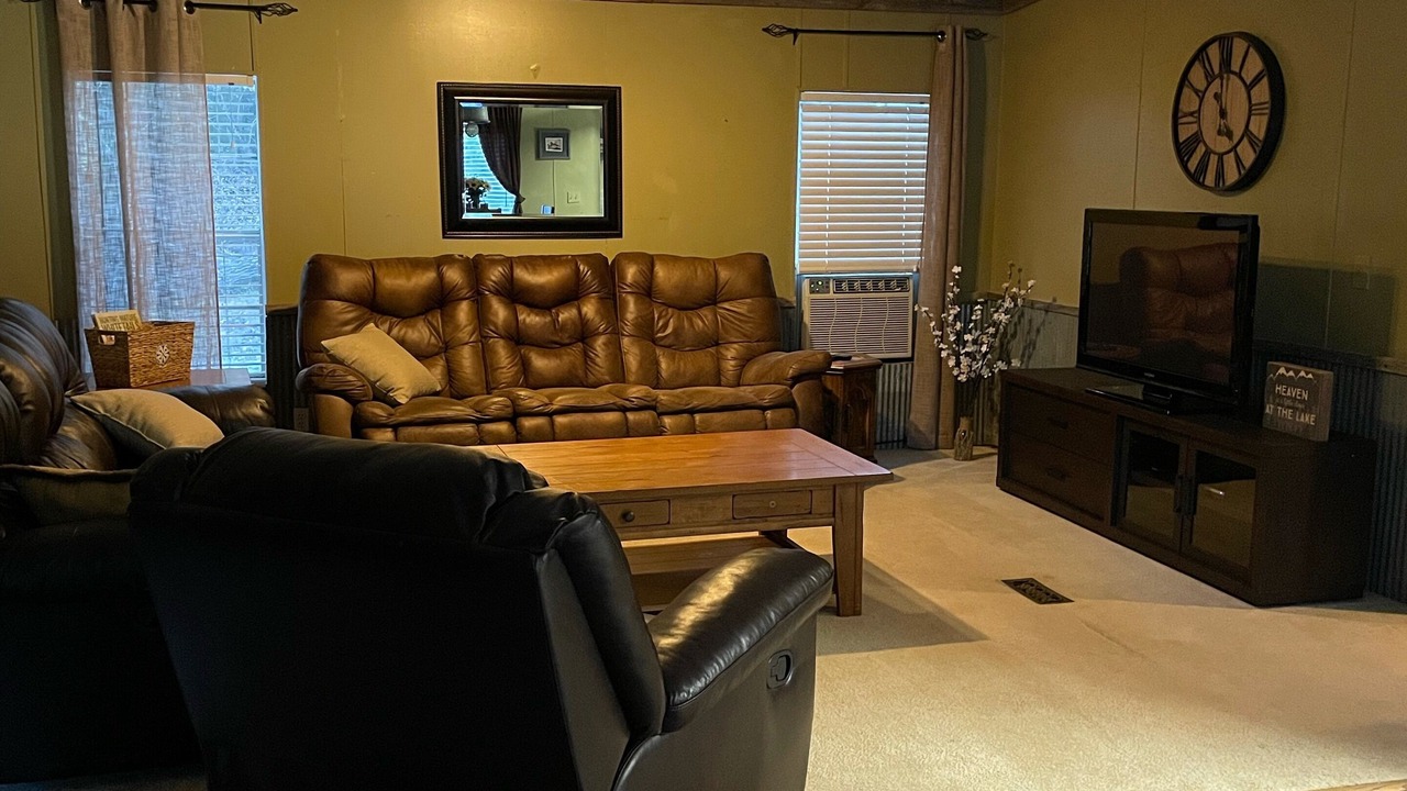 Photo of Livingroom in Pontiac