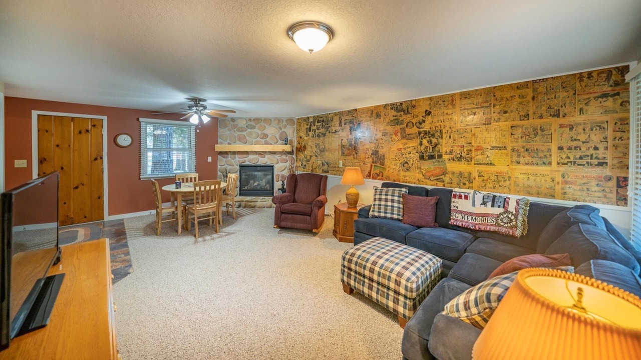 Photo of Livingroom in Crosslake