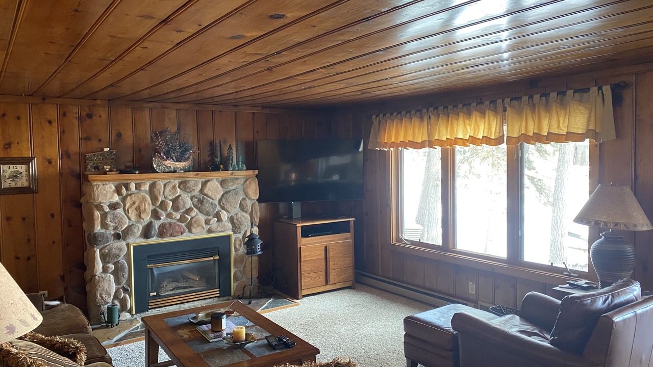 Photo of Livingroom in Crosslake