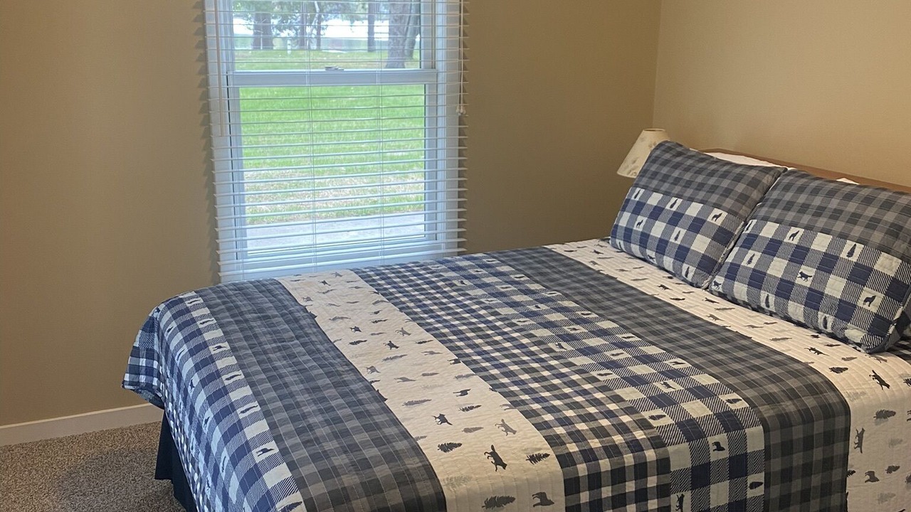 Photo of Bedroom in Crosslake