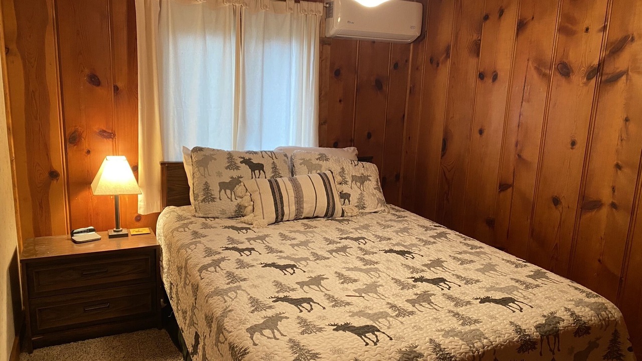 Photo of Bedroom in Crosslake