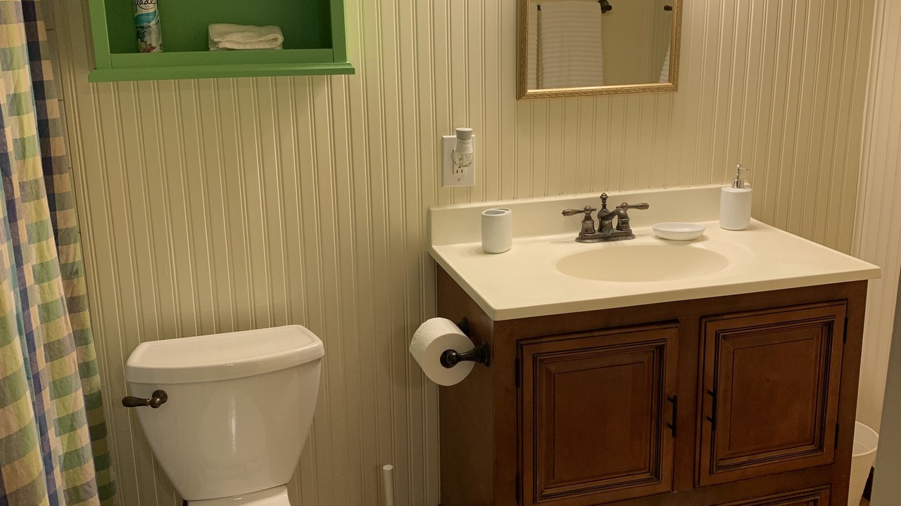 Photo of Bathroom in Valley Hill