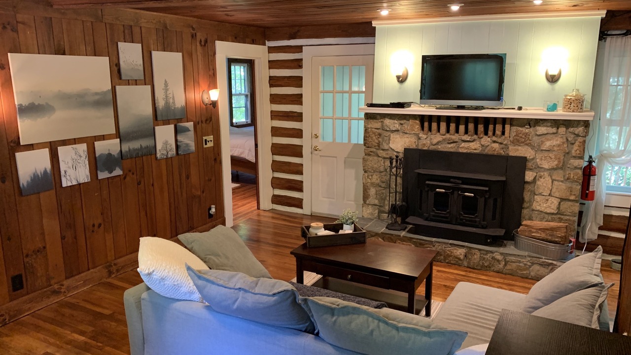 Photo of Livingroom in Valley Hill