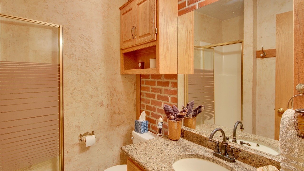 Photo of Bathroom in Custer County