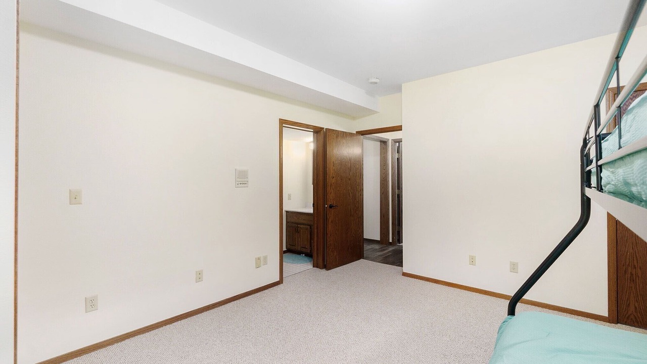Photo of Bedroom in Lennox