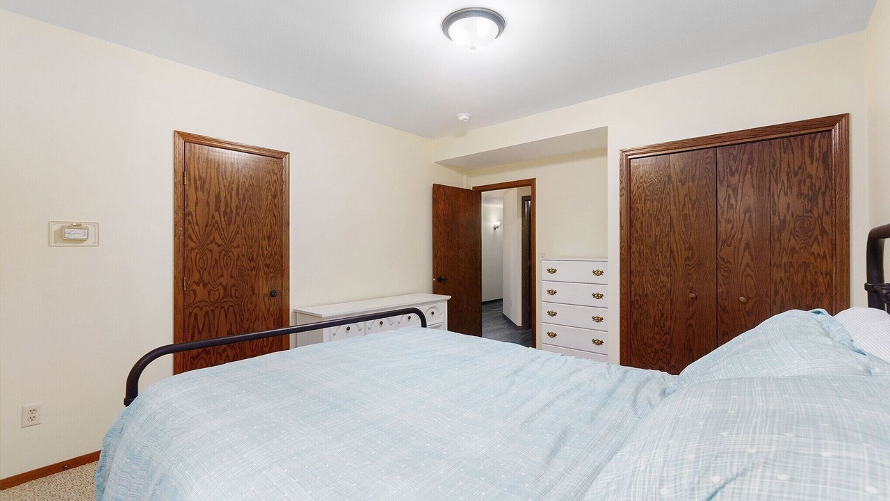 Photo of Bedroom in Lennox