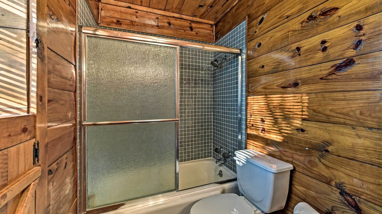 Photo of Bathroom in Energy