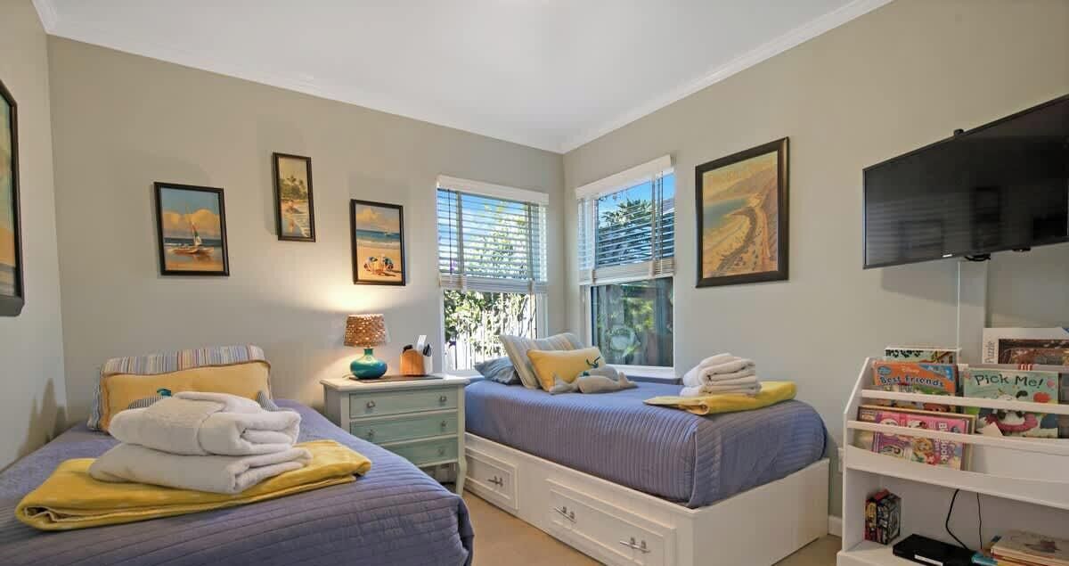 Photo of Bedroom in Opal Cliffs