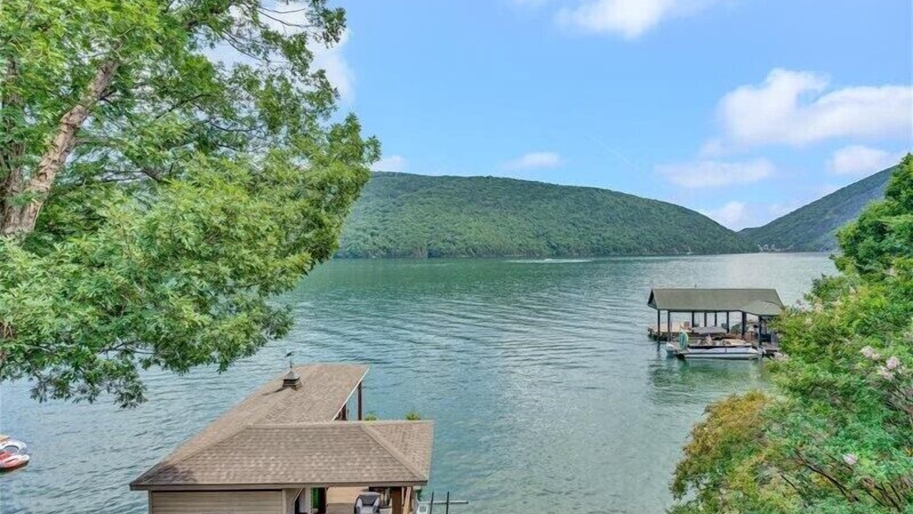 Photo of Outdoor in Huddleston