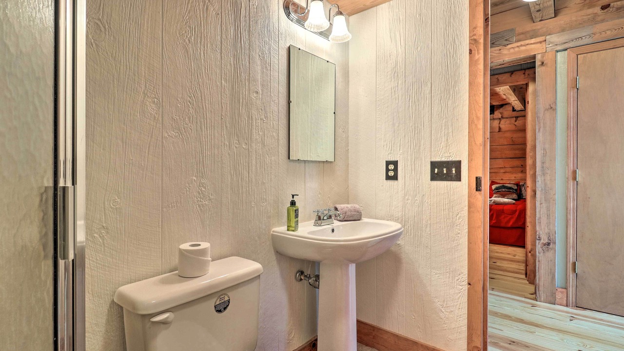 Photo of Bathroom in Lynn