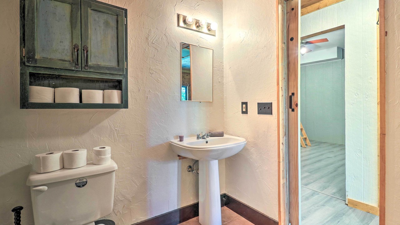 Photo of Bathroom in Lynn