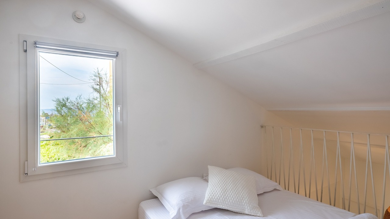 Photo of Bedroom in Endoume