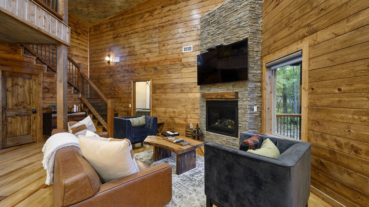 Photo of Livingroom in Broken Bow