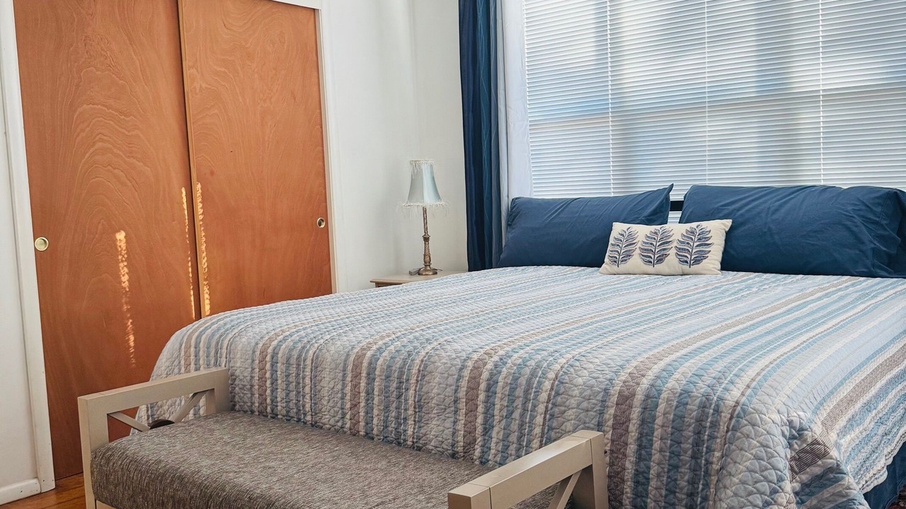 Photo of Bedroom in Crestline