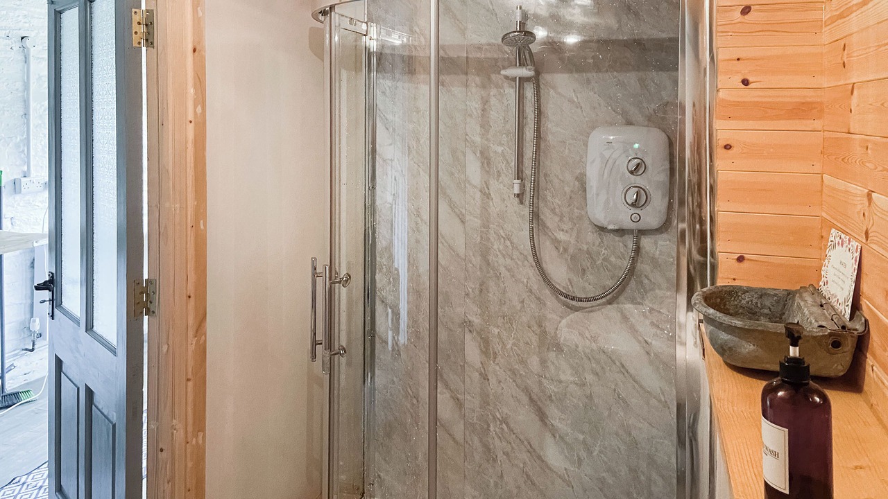 Photo of Bathroom in Tirabad