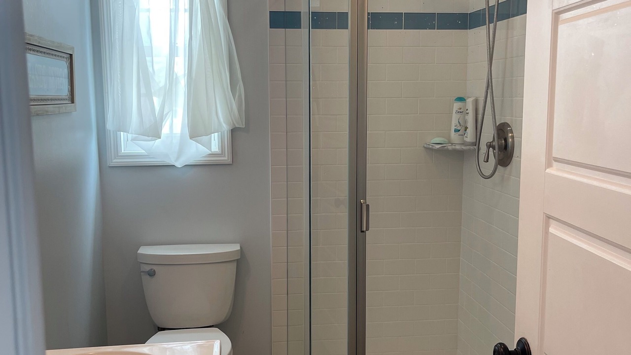 Photo of Bathroom in Dover Beaches North