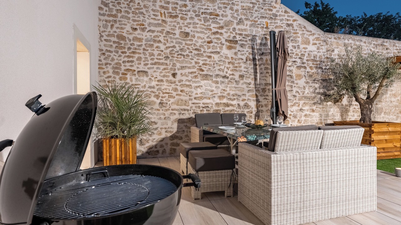 Photo of Outdoor in Saint-Jean-de-Beugne