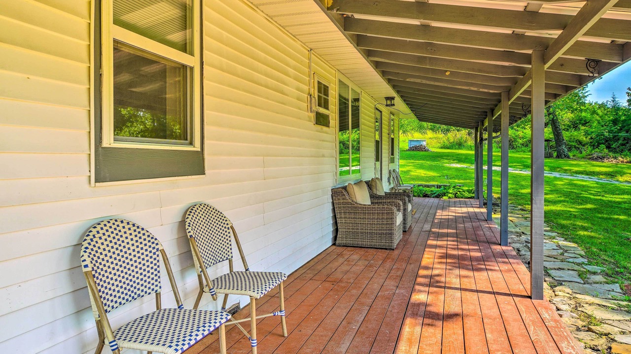 Photo of Outdoor in Squires
