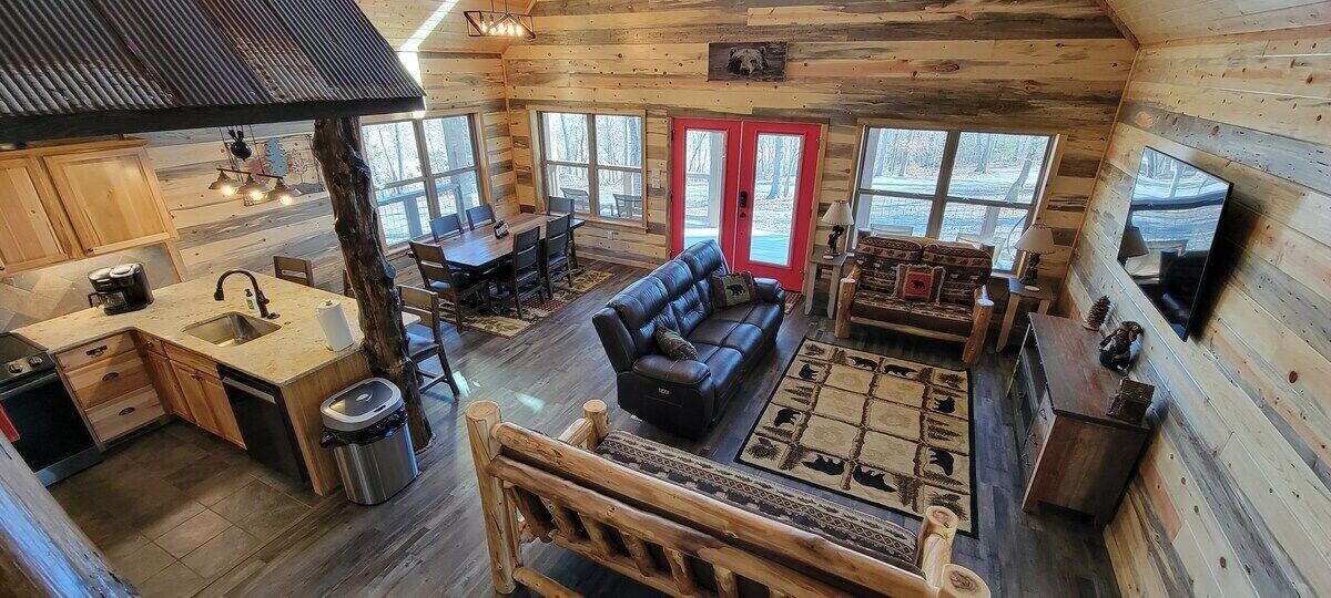Photo of Livingroom in Board Camp