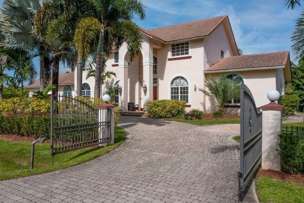 Photo of Others in Plantation