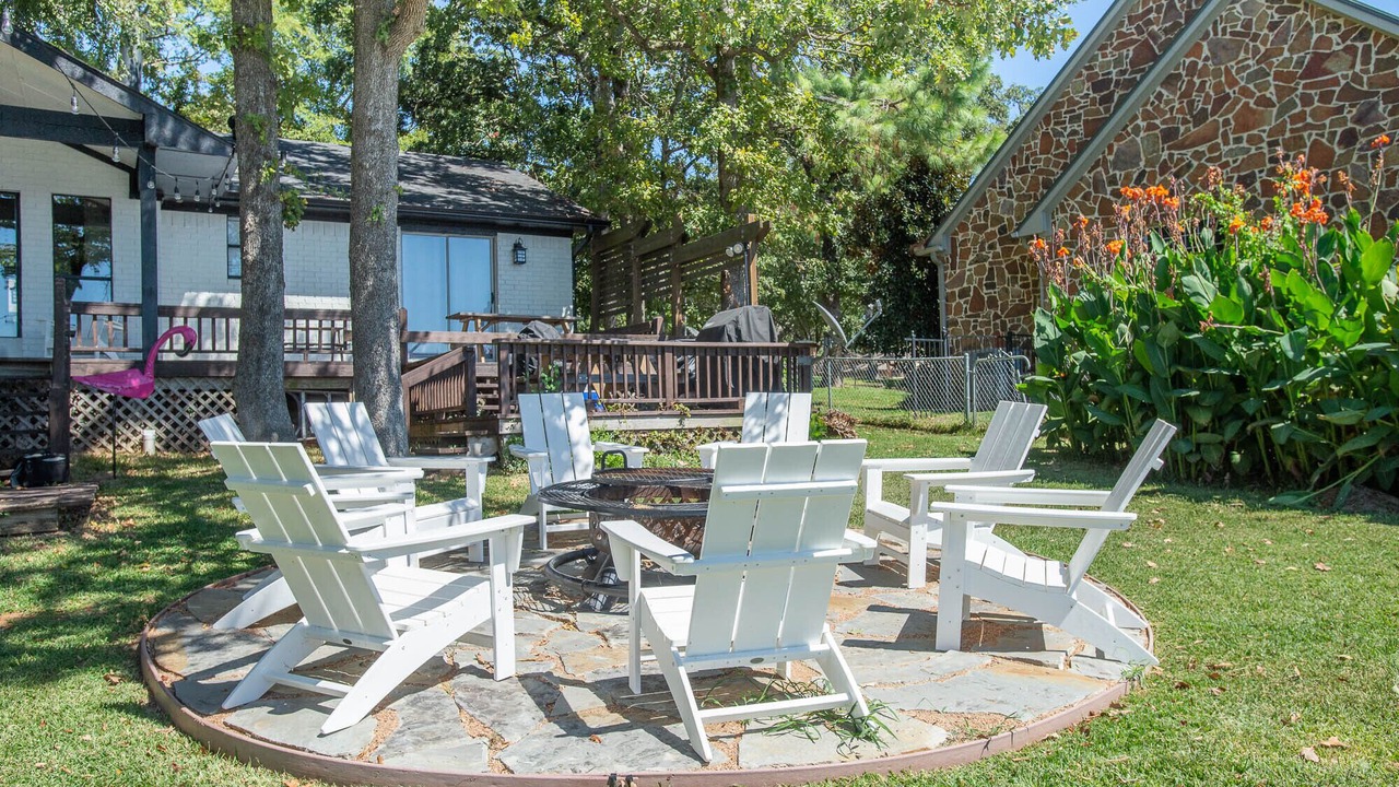Photo of Outdoor in Enchanted Oaks
