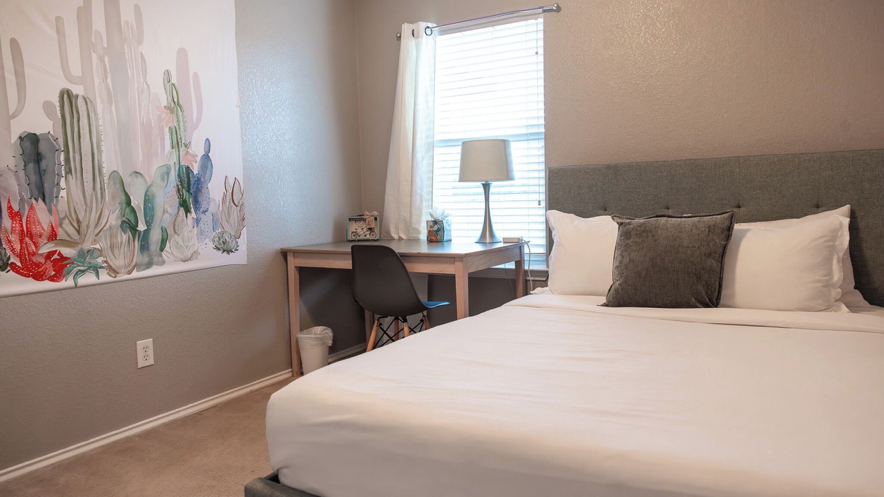 Photo of Bedroom in Kyle