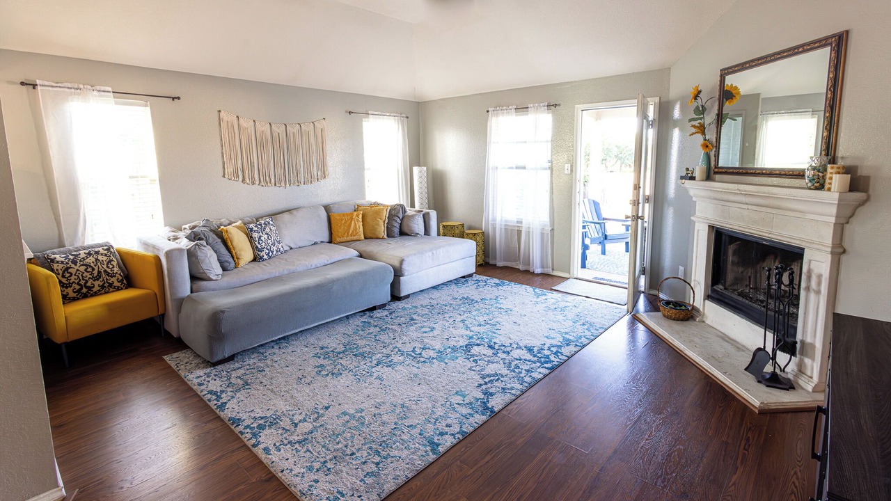 Photo of Livingroom in Kyle