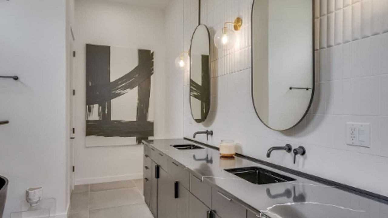 Photo of Bathroom in Katie Hill Neighborhood