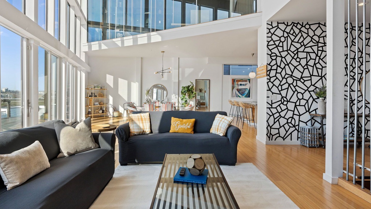 Photo of Livingroom in Katie Hill Neighborhood
