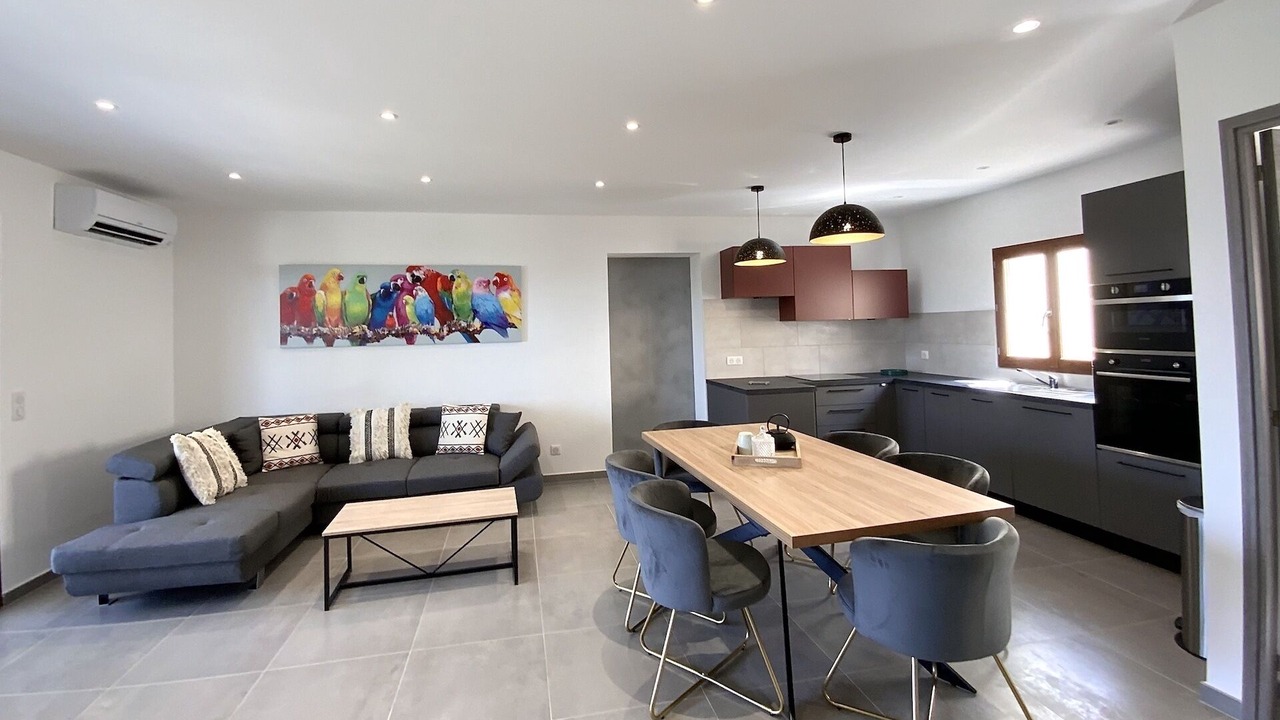 Photo of Livingroom in Monticello