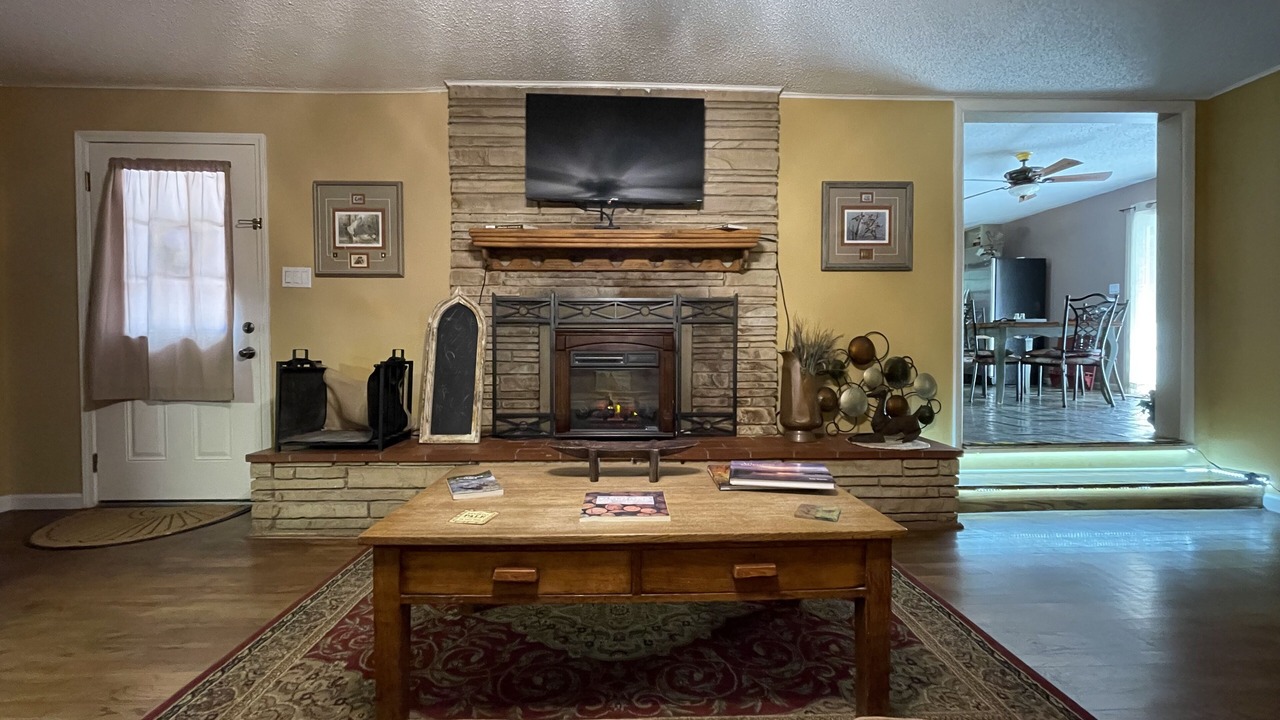 Photo of Livingroom in Morrilton
