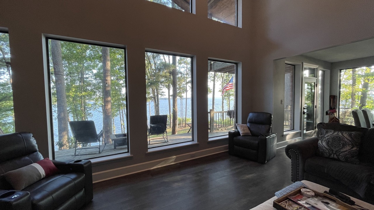 Photo of Livingroom in Huntington