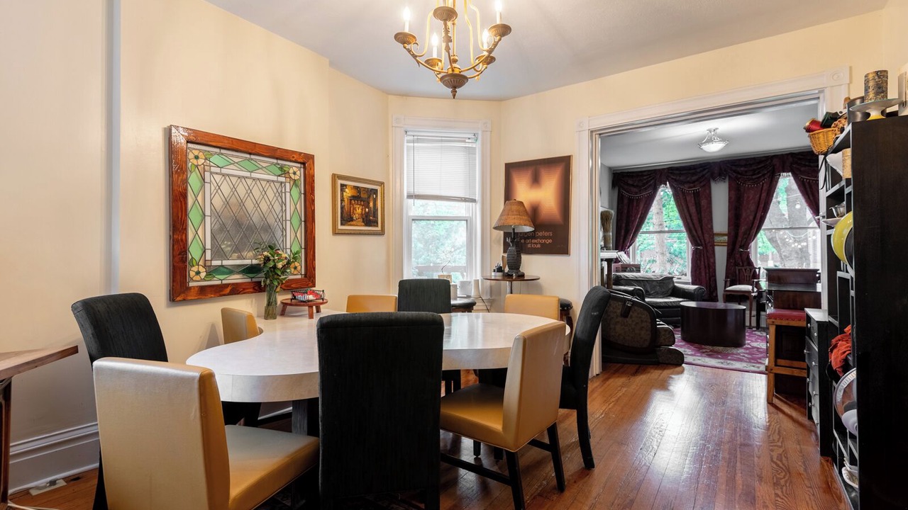 Photo of Livingroom in St. Louis