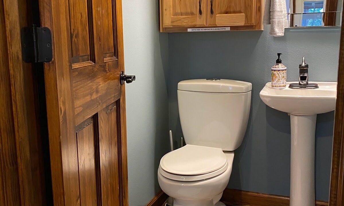 Photo of Bathroom in Ponce De Leon