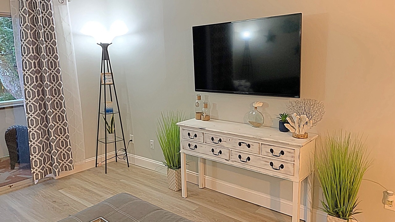 Photo of Livingroom in Mary Esther