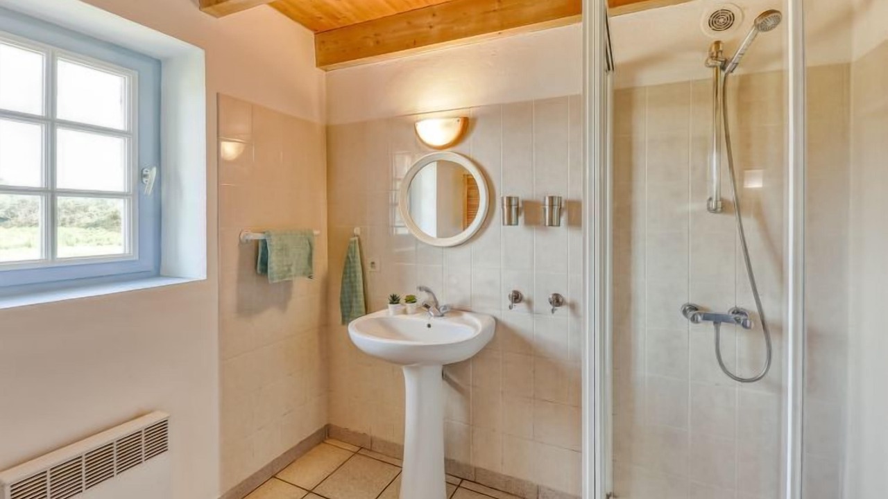 Photo of Bathroom in Crozon