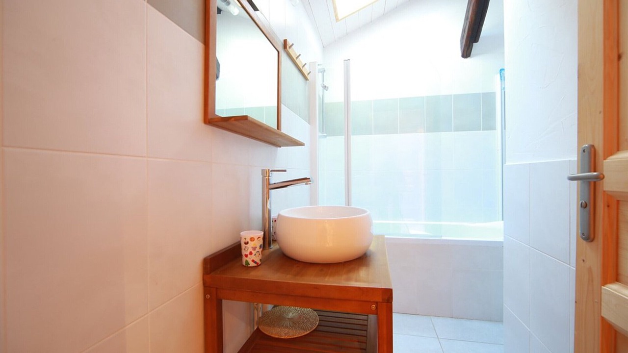 Photo of Bathroom in Les Carroz-d'Araches