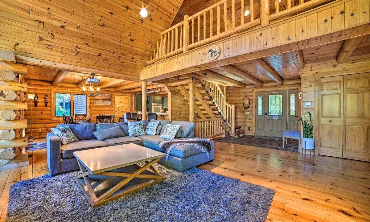 Photo of Livingroom in Gladwin