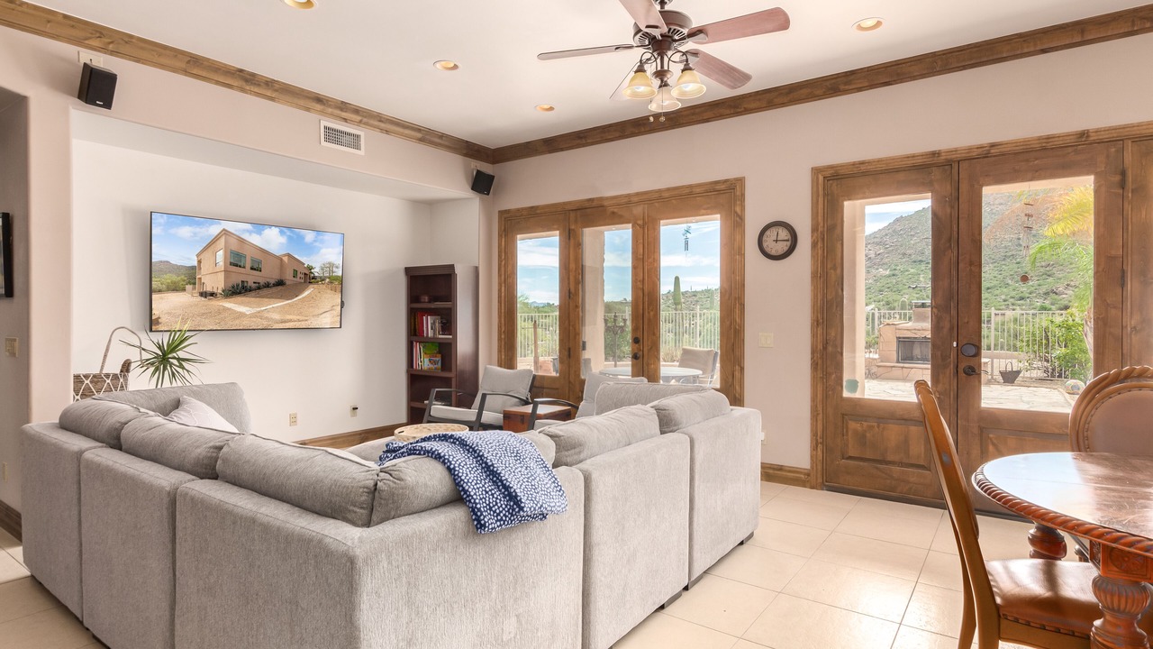 Photo of Livingroom in Cave Creek
