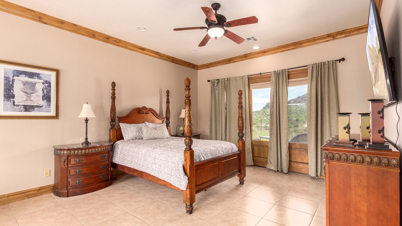 Photo of Bedroom in Cave Creek