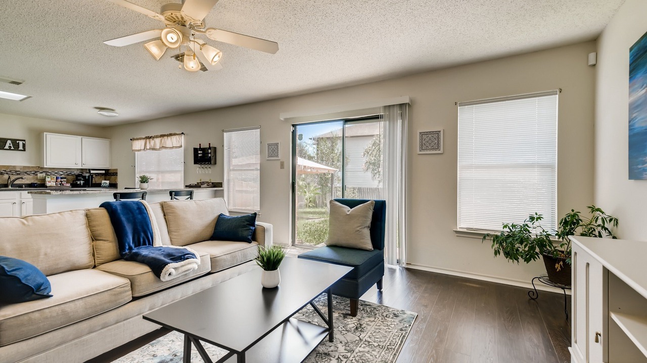 Photo of Livingroom in West San Antonio