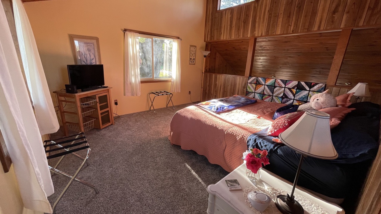 Photo of Bedroom in Aumsville