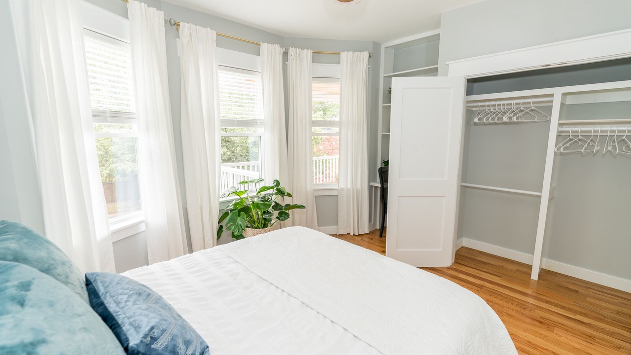 Photo of Others in New Haven