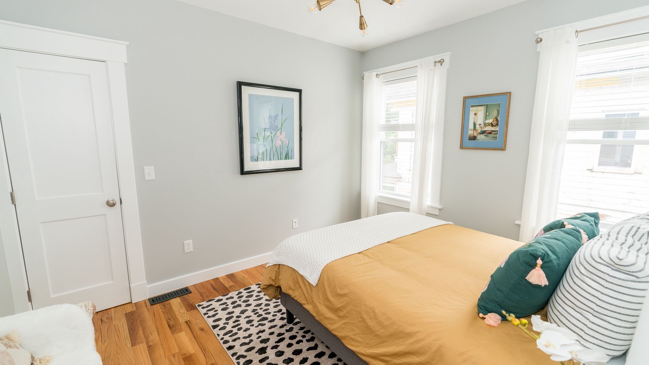 Photo of Others in New Haven