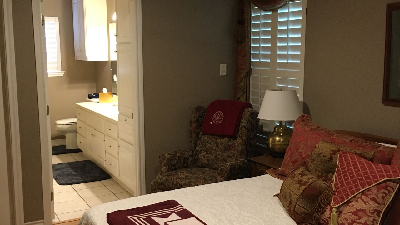 Photo of Bathroom in Briarcrest Estates